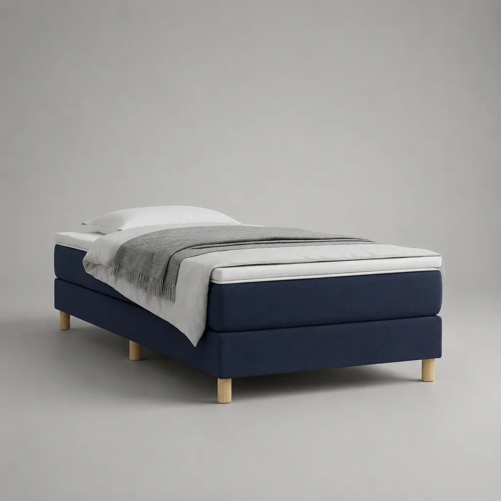 Letto continentale a una piazza e mezza 120 × 200 cm in tessuto blu marino con materasso e sovramaterasso